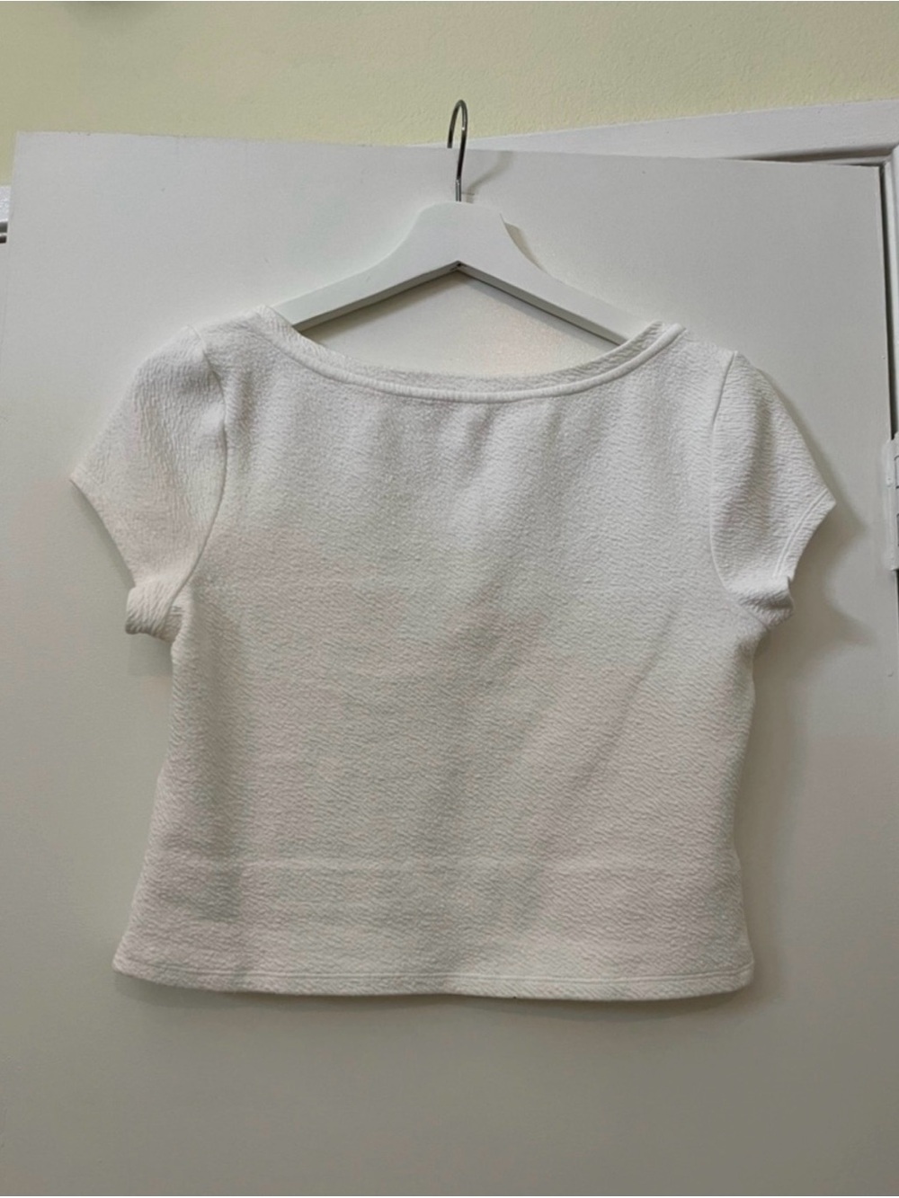 Anthropologie Textured Scoop Neck Ruched Baby Tee Crop Top White Size Small - Picture 4 of 6